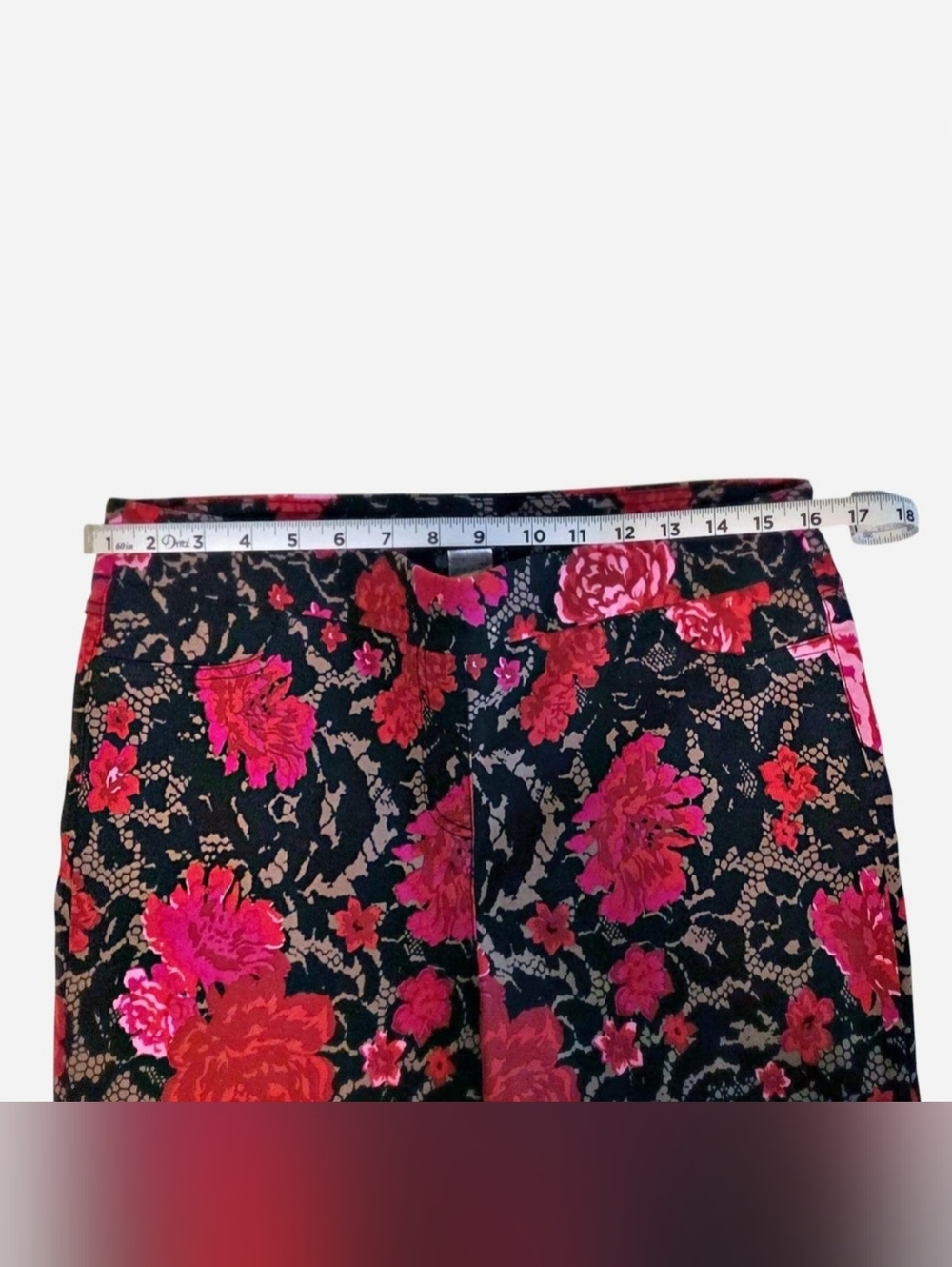 Venus Red/Black/Pink Floral & Lace Print Leggings Size L Stretchy Flattering - Picture 6 of 9